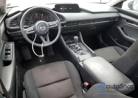 2021 Mazda 3 из США, поврежденный, VIN 3MZBPAA74MM201678